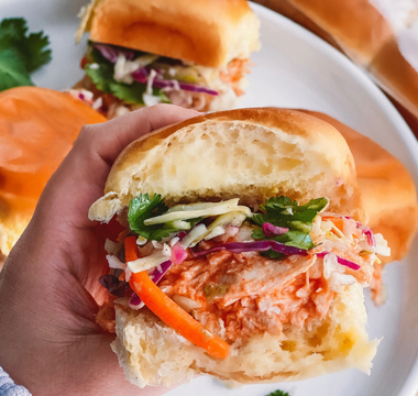 buffalo chicken sliders | bakerly
