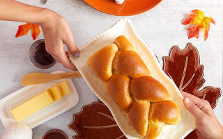 fun and socially distanced Thanksgiving ideas for a delicious and festive feast | bakerly
