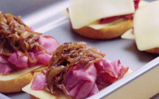roast beef sliders with cheese | bakerly