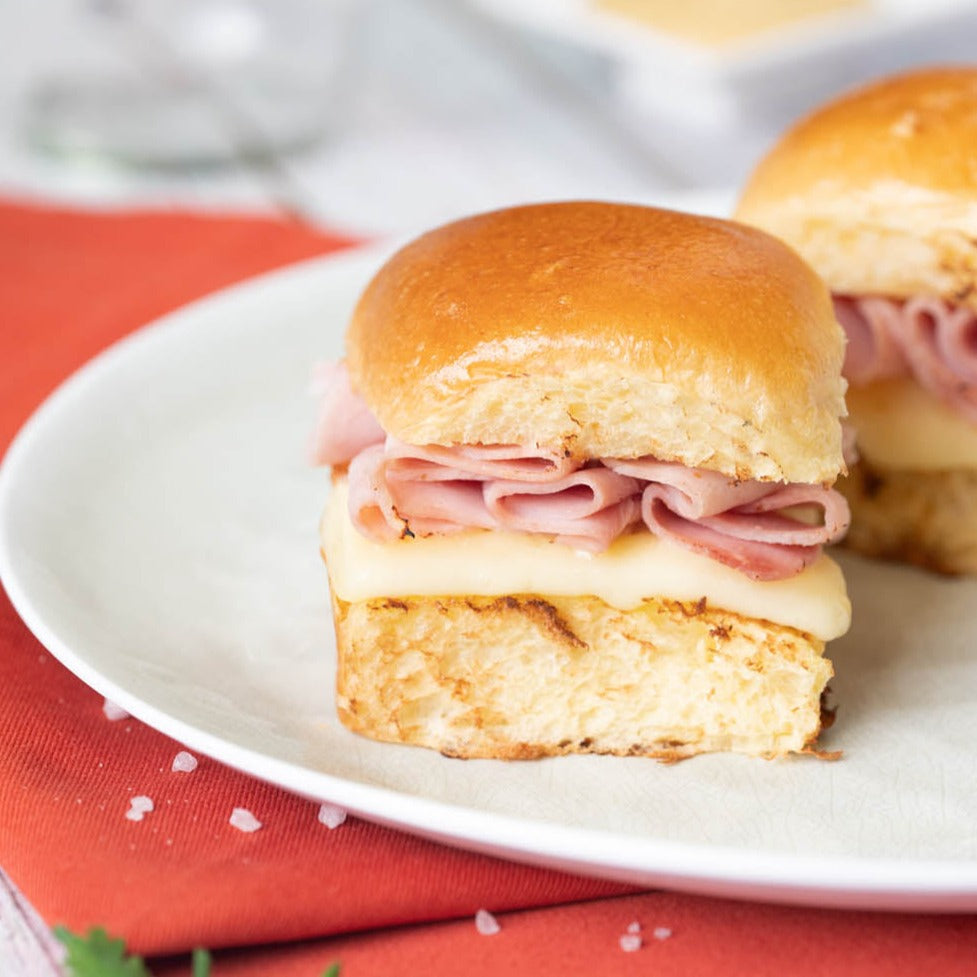 bakerly the brioche dinner rolls