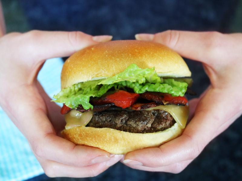 roasted bell pepper, bacon and smoked paprika beef burger by bakerly
