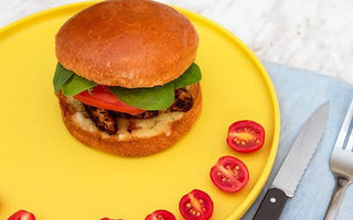 spicy chicken on brioche burger bun | bakerly